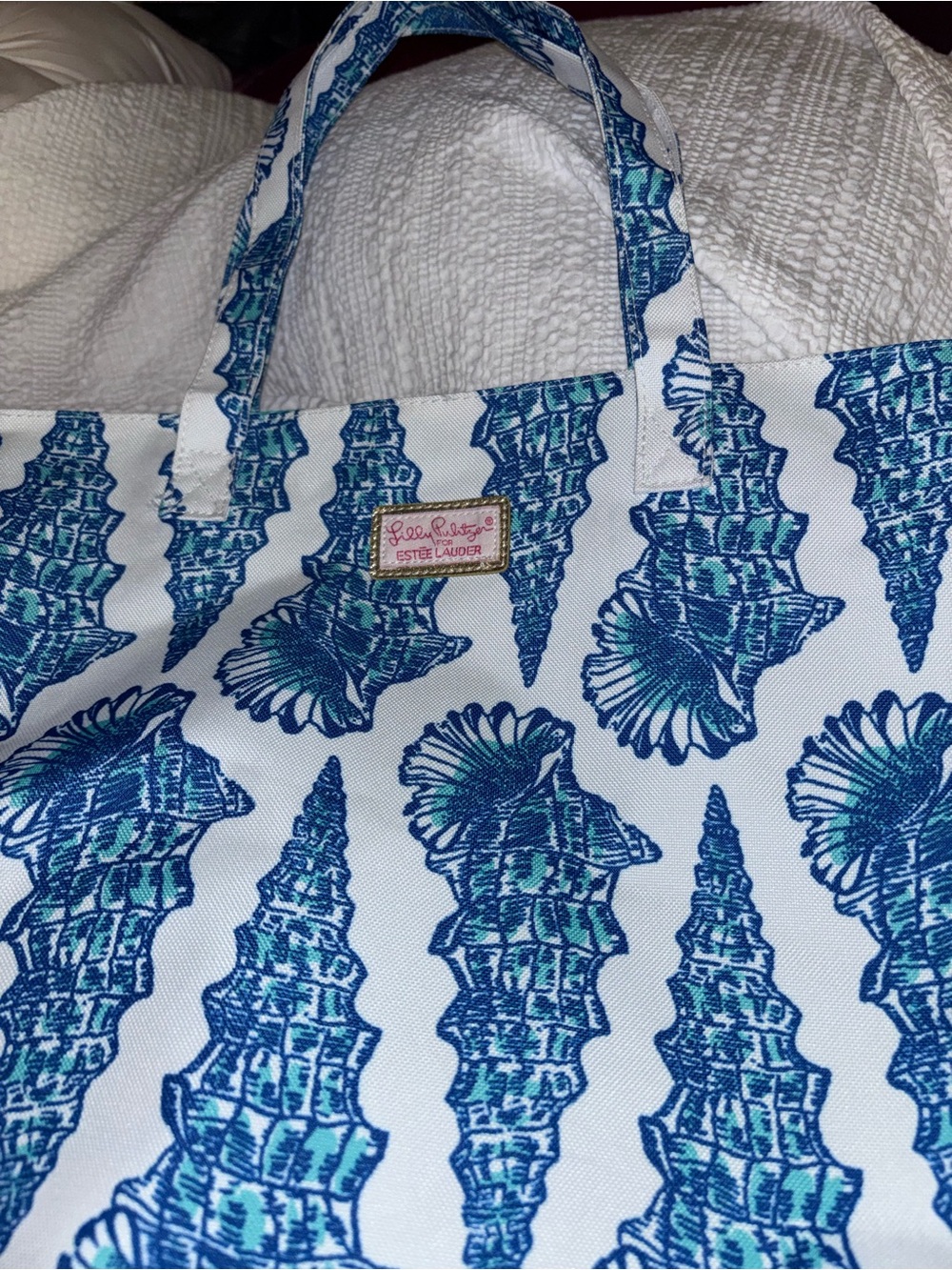 Lilly Pulitzer by Estee Lauder Blue Shell Print Tote 14 x 16 inches - Picture 3 of 4